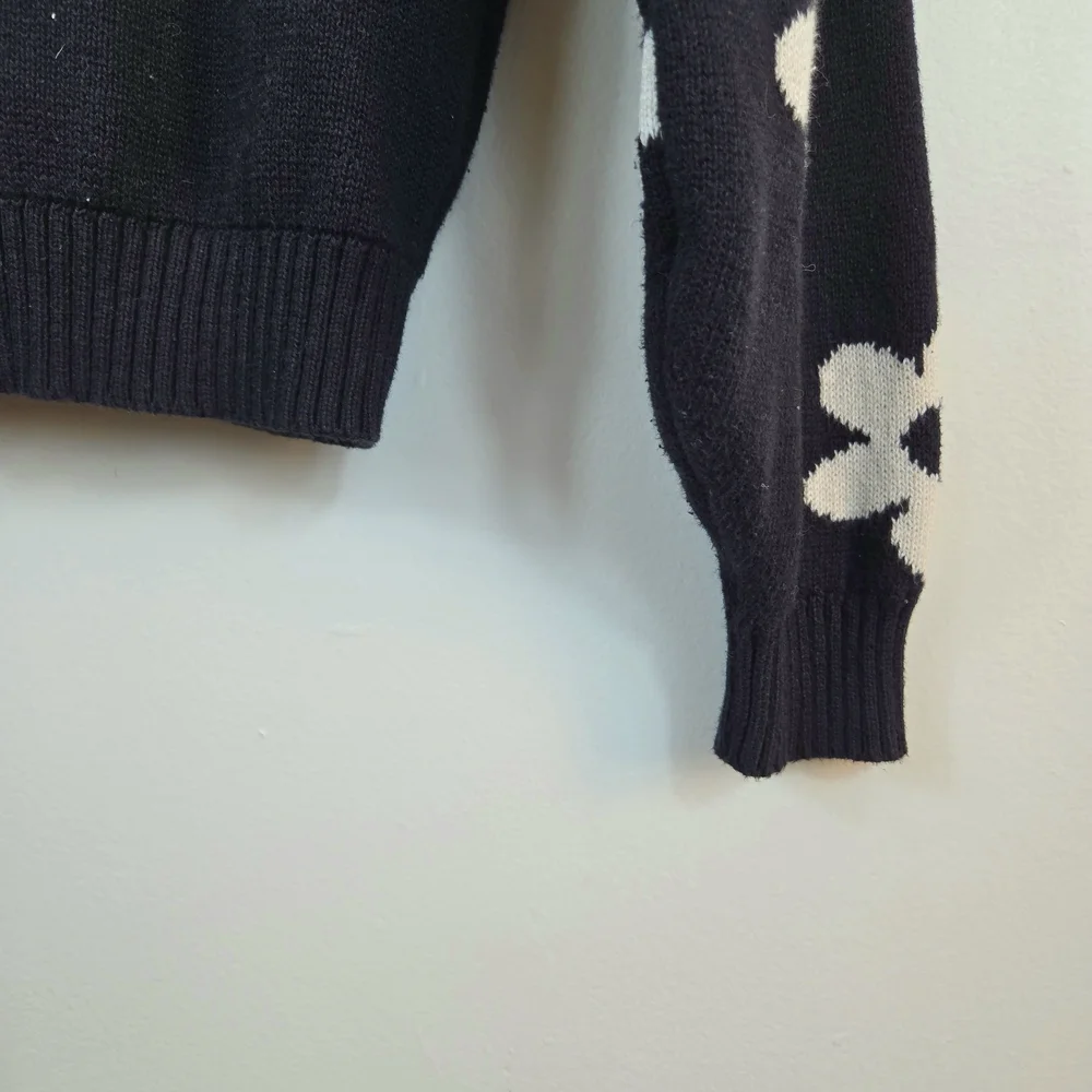 Old Navy Girls Black White Daisy Floral Button-Front Knit Cardigan Sweater Large